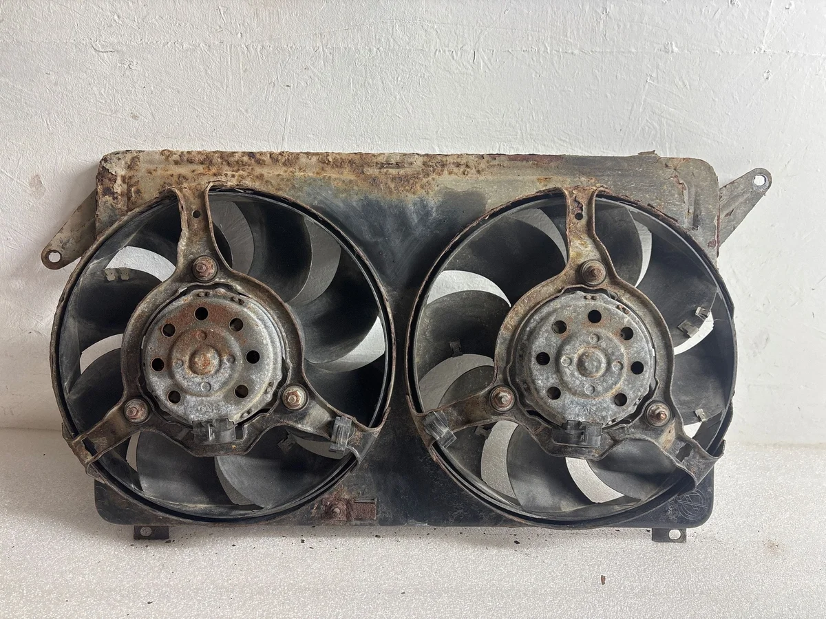 Fläkt kylare Alfa Romeo 145 146 46738821