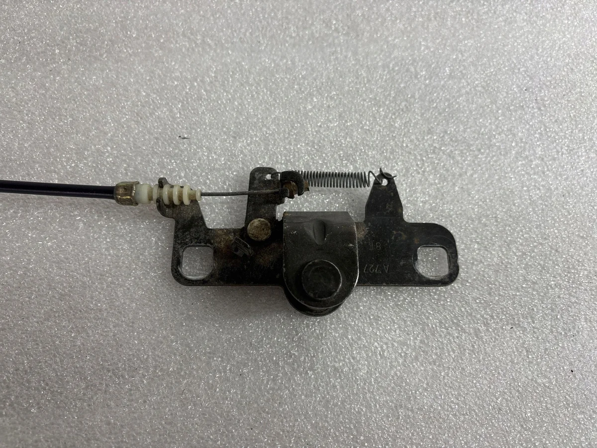 Handtag baklucka Alfa Romeo 145 146 ISA12448 image 4