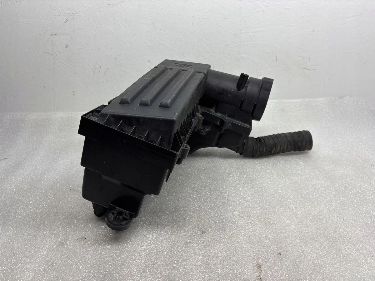 Boîtier filtre à air VW Passat B6 3C0129607AT image 3