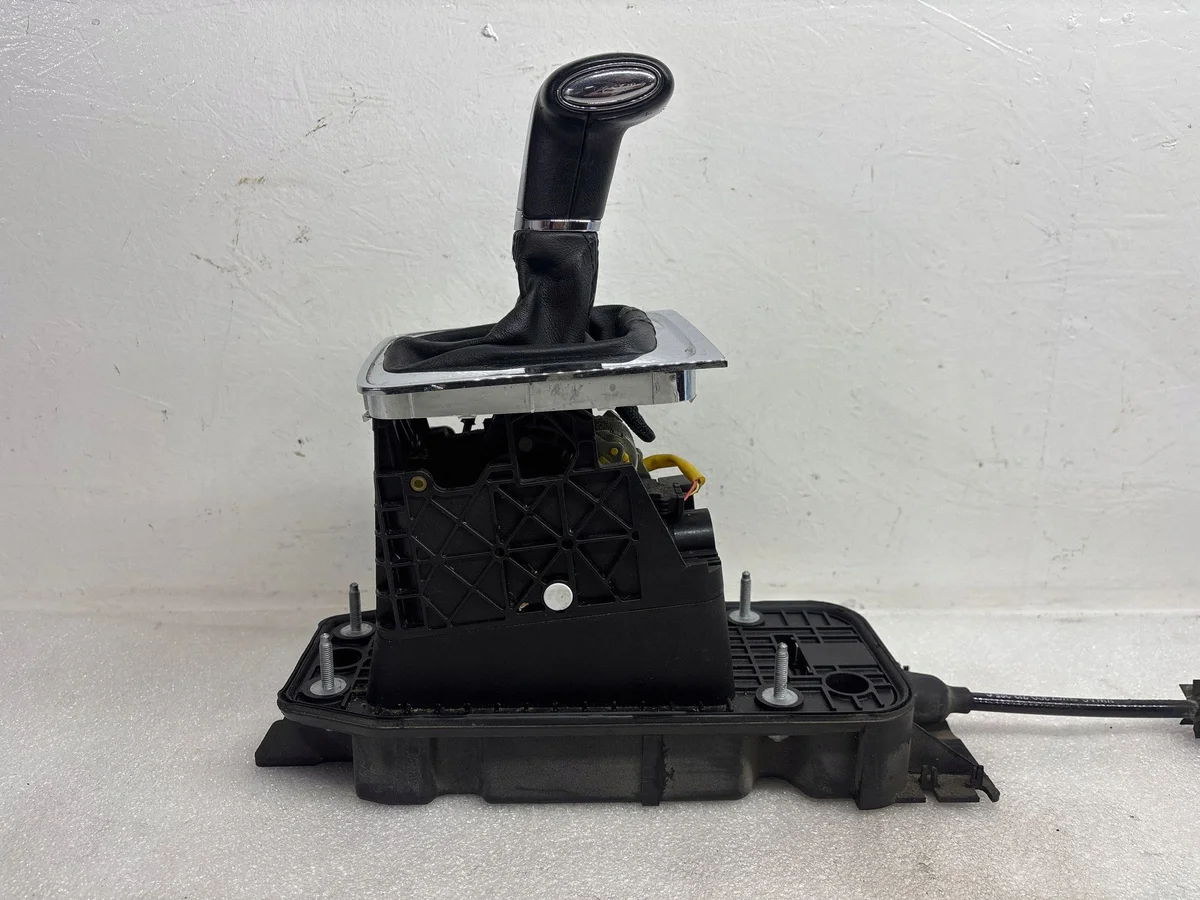 Levier de vitesse VW Passat B6 K0713061 image 3