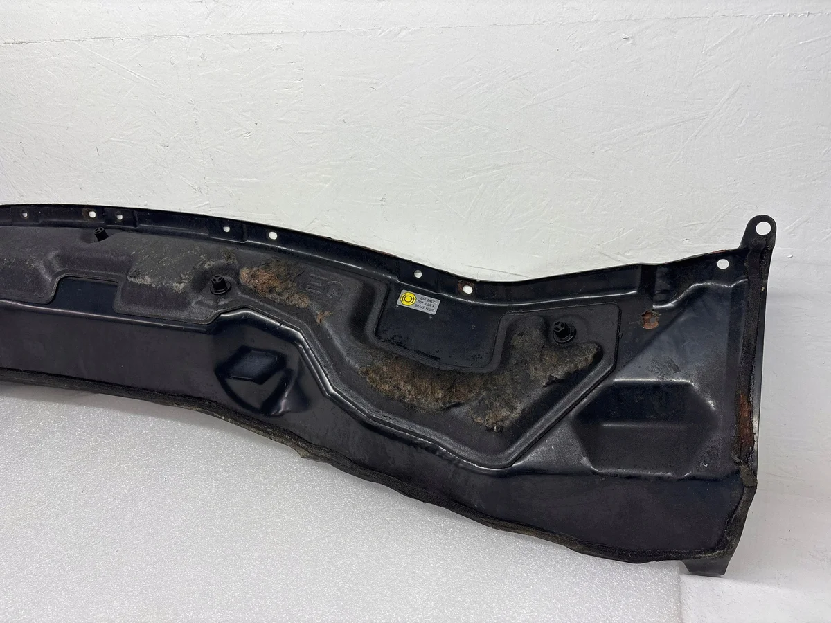 Nissan X-Trail T30 Ondersteuning Motor ISA12163 image 5