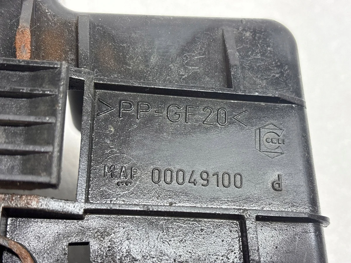 Base Bateria Citroen C3 00049100 Usada image 7