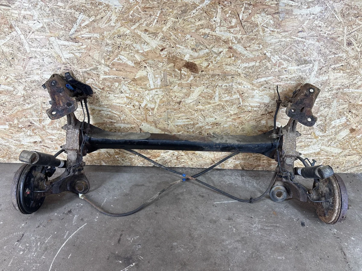 Bakre balk Citroen C3 ISA11930