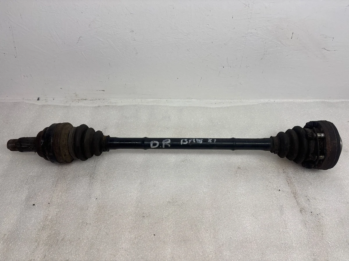 Taka takana oikea BMW X1 E84 käytetty