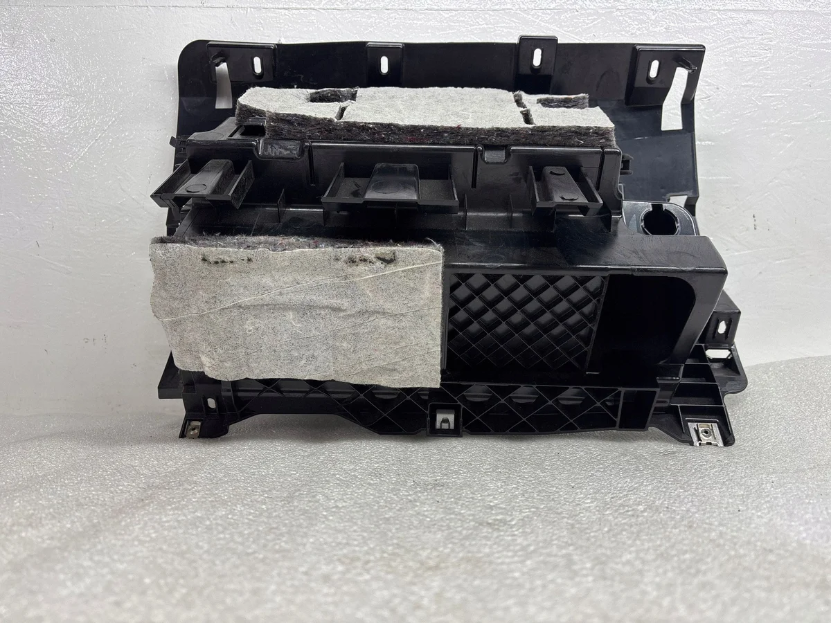 BMW X1 E84 Porta-luvas Usado OEM 2991314 image 4