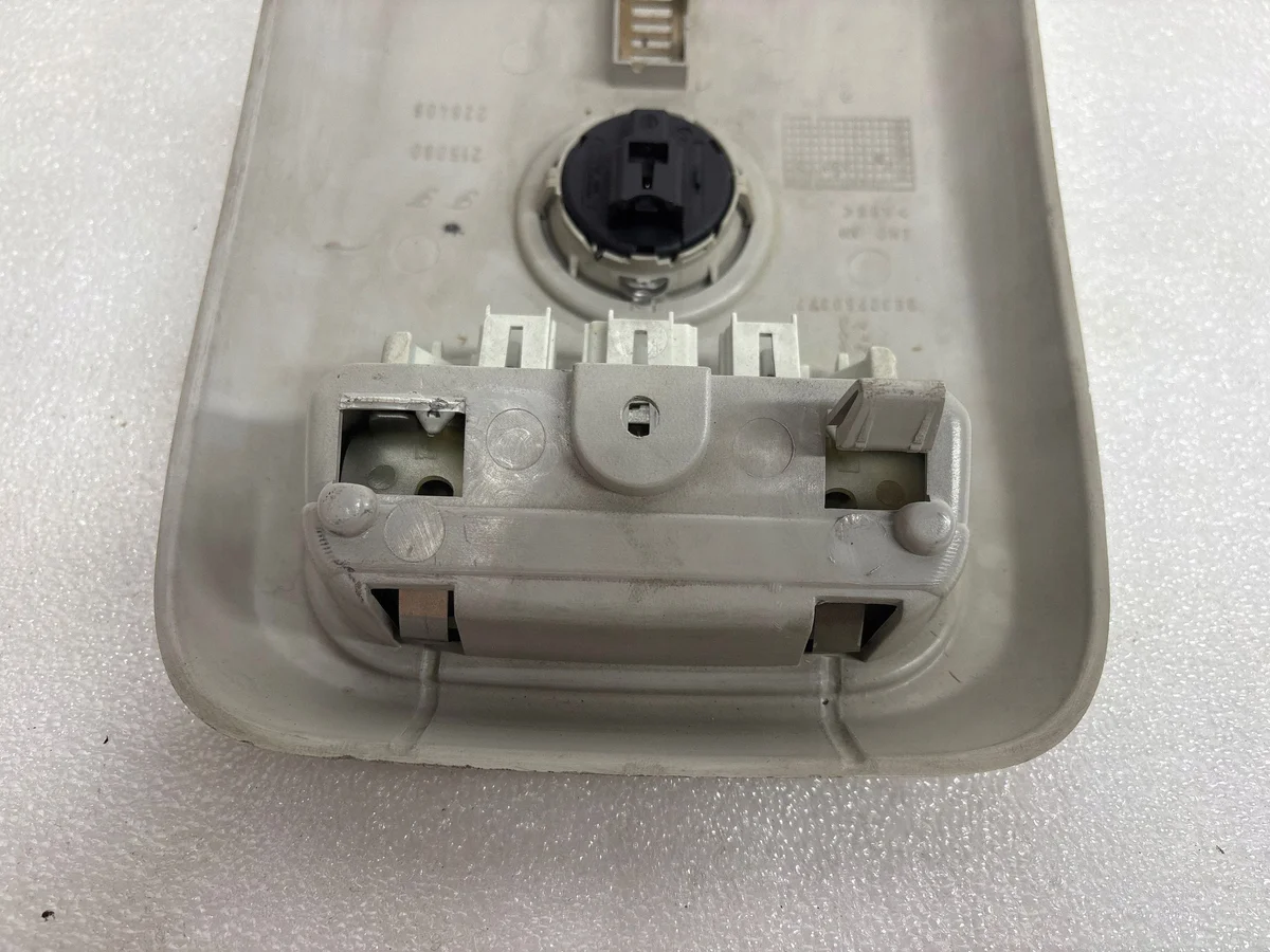 Luz Techo Peugeot 307 ISA11512 Usado image 3