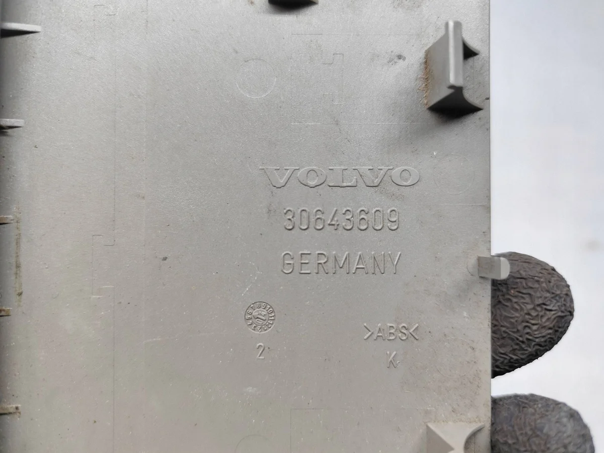 Parte interna Volvo XC70 30643609 image 3