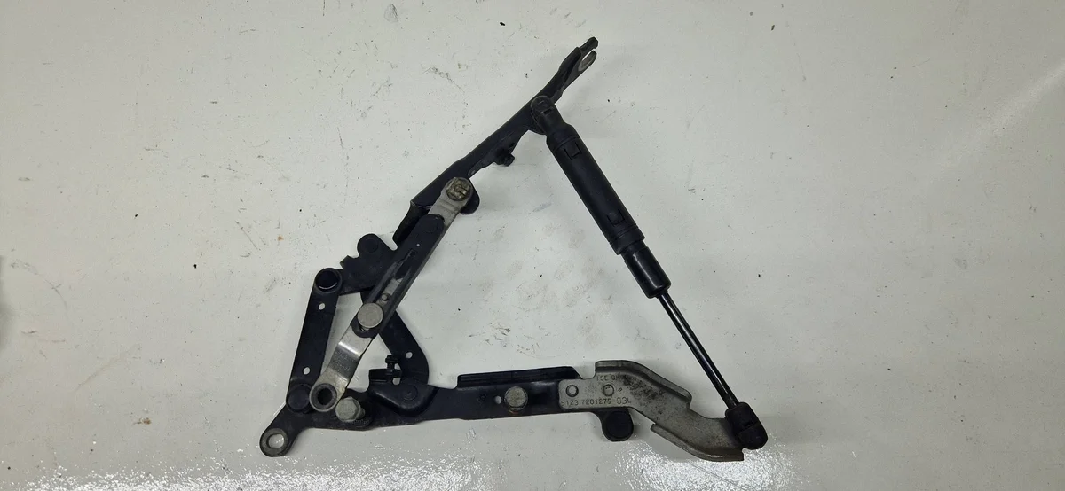 Charnière capot gauche BMW 5 F10 F11 7201275