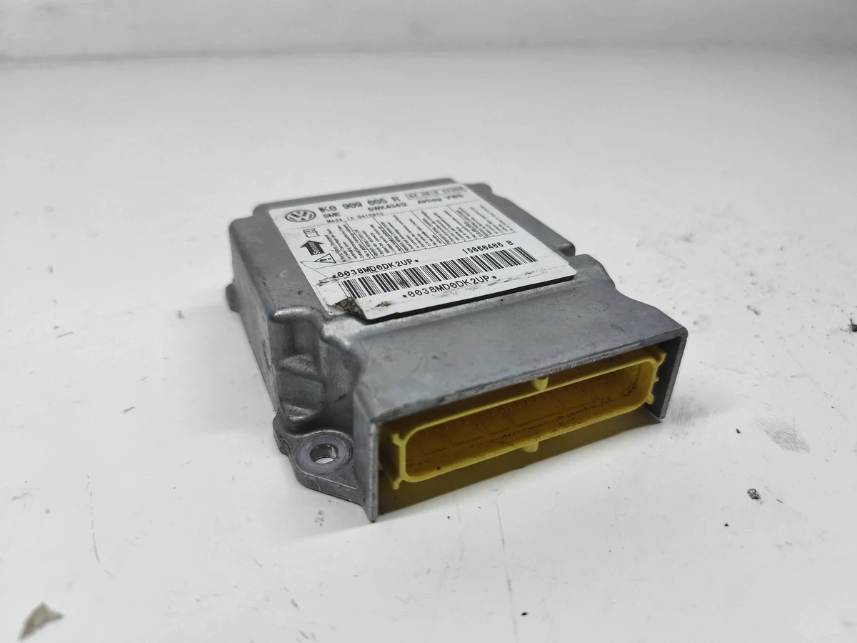 Airbag-ohjain VW Golf V 1K0909605R