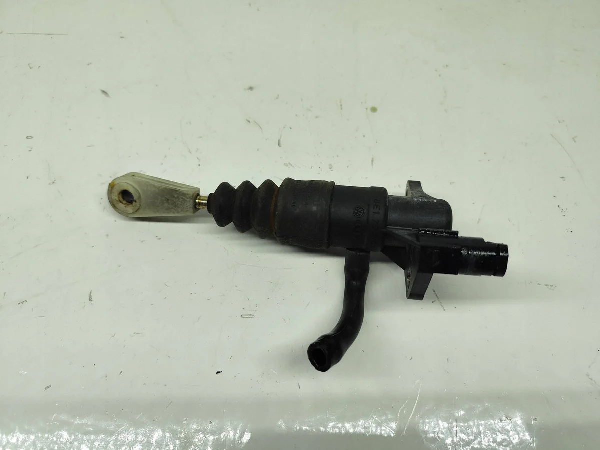 Bomba Embrague VW Passat B5 FL 1.8T 8E1721401K