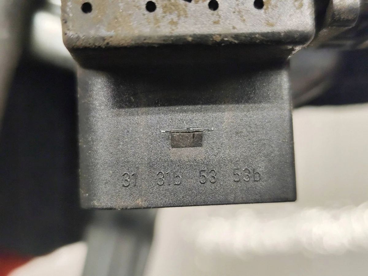 Ruitensproeiermotor Volkswagen Passat B5.5 ISA9799 image 3