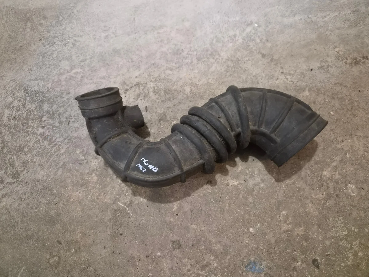 Ford Mondeo 96-00 Luftrohr 1.8 TD 97BB-9C623-AC