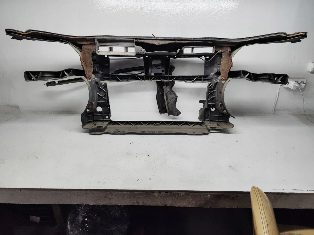 Support de traverse avant VW Passat B6 image 4