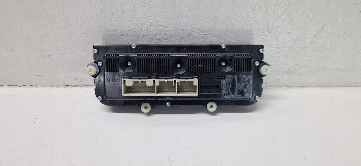 Pannello Clima VW Passat B6 Usato ISA9330