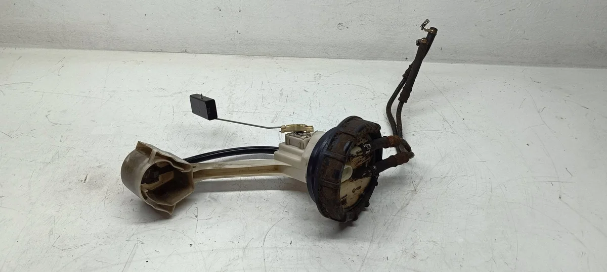 Brandstofpompset VW Passat B5 8E0919673G