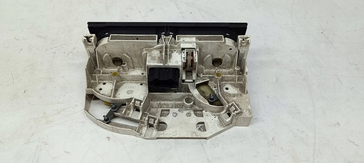 Pannello Clima VW Passat B5 - ISA9116