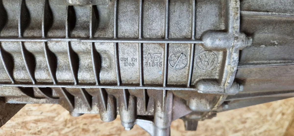 Caixa de transferência VW Touareg 7L6399649B Usada image 10