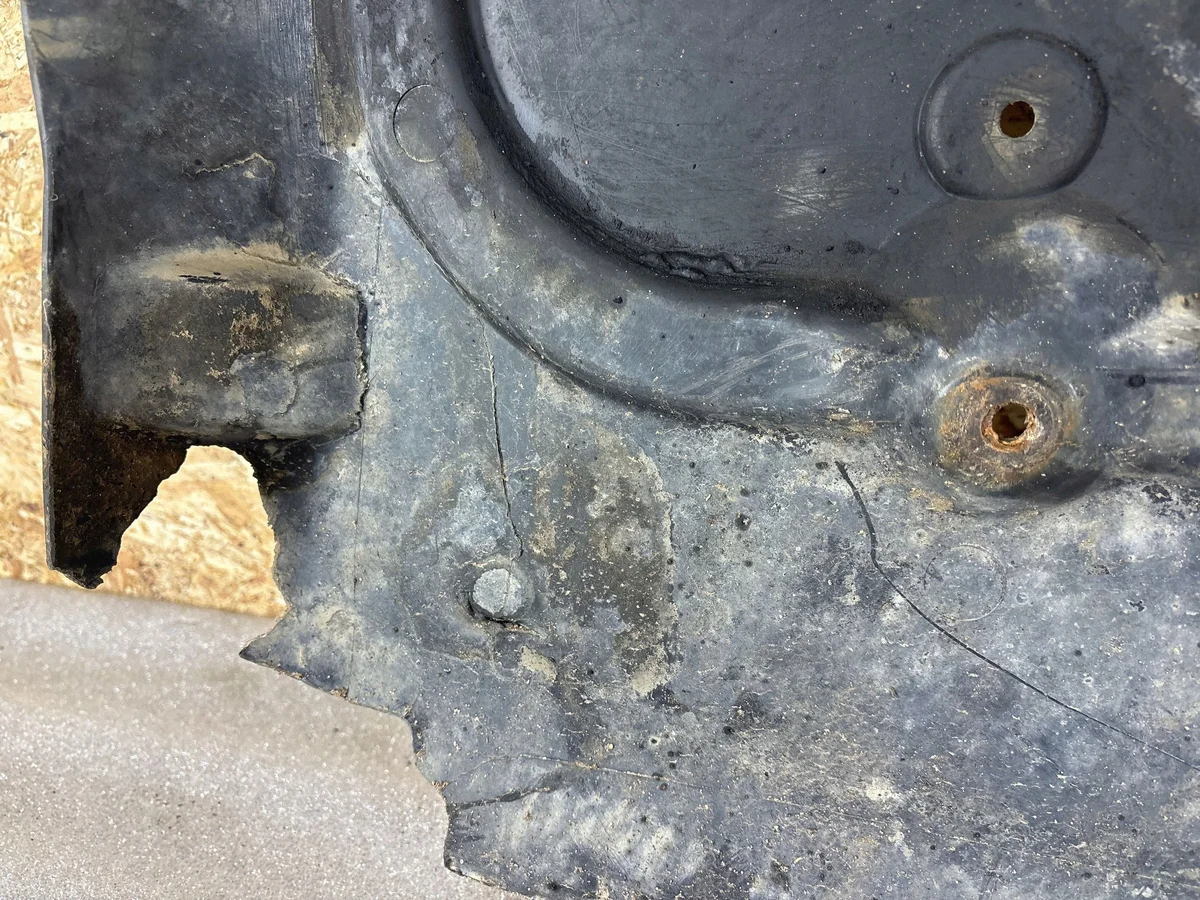 VW Transporter T5 Under Engine Cover ISA8971 image 8