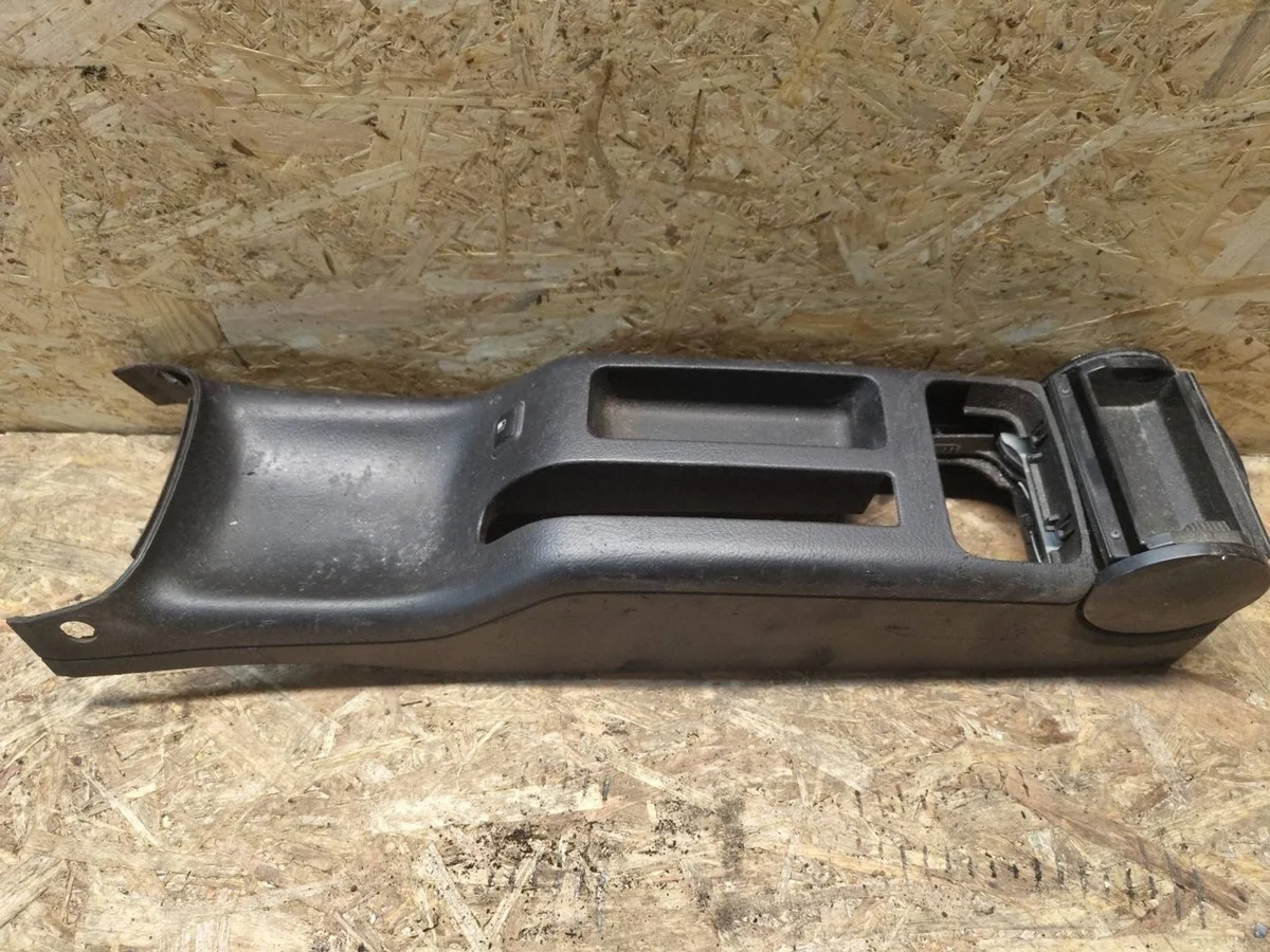 Peça Interior Volkswagen Golf IV 1J0863323K