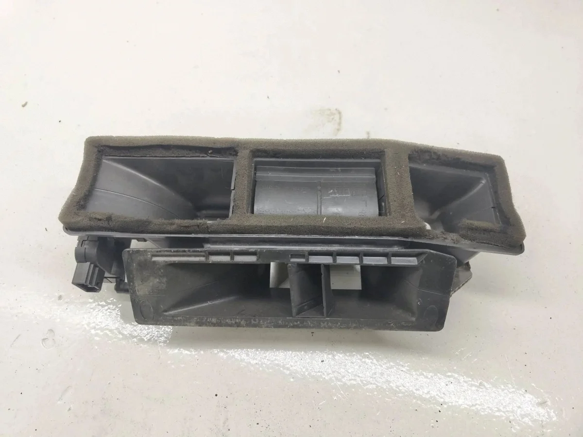 VW Passat B6 Klappenmotor Gebraucht 05706001