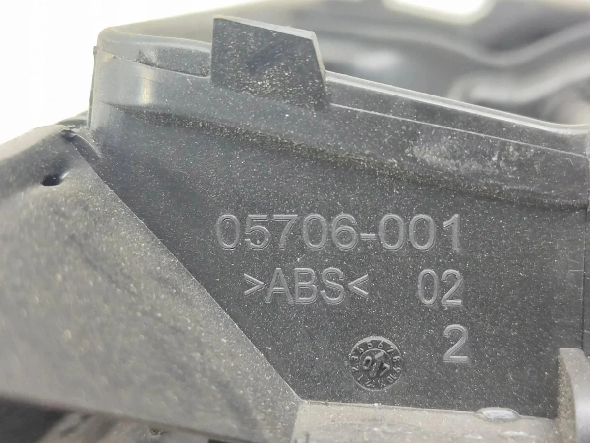 VW Passat B6 Klappenmotor Gebraucht 05706001 image 4