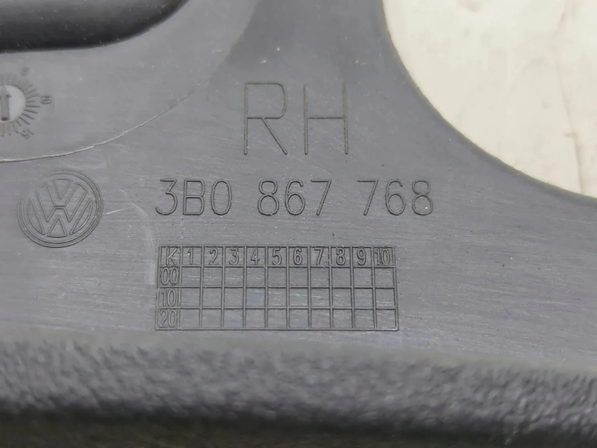 VW Passat B5 Interior Part 3B0867768 image 3