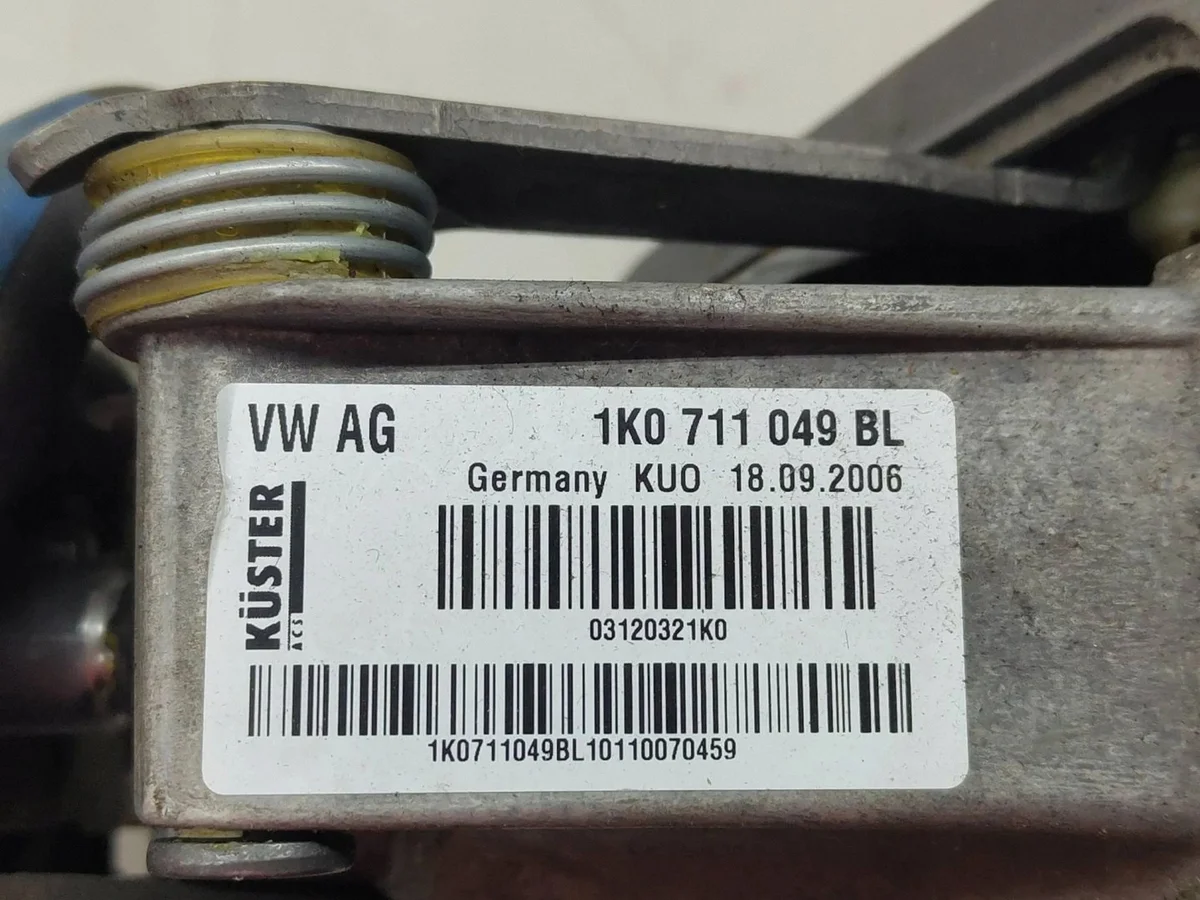 Leva cambio Audi A3 S3 8P 1K0711049BL image 6