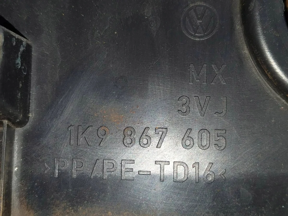 Bagagerumsmatta VW Golf V 1K9867605 image 5