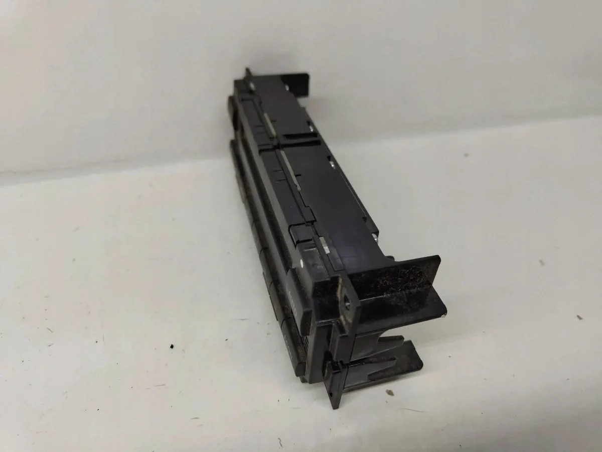 Pannello Climatizzatore VW Passat B5 Usato image 4