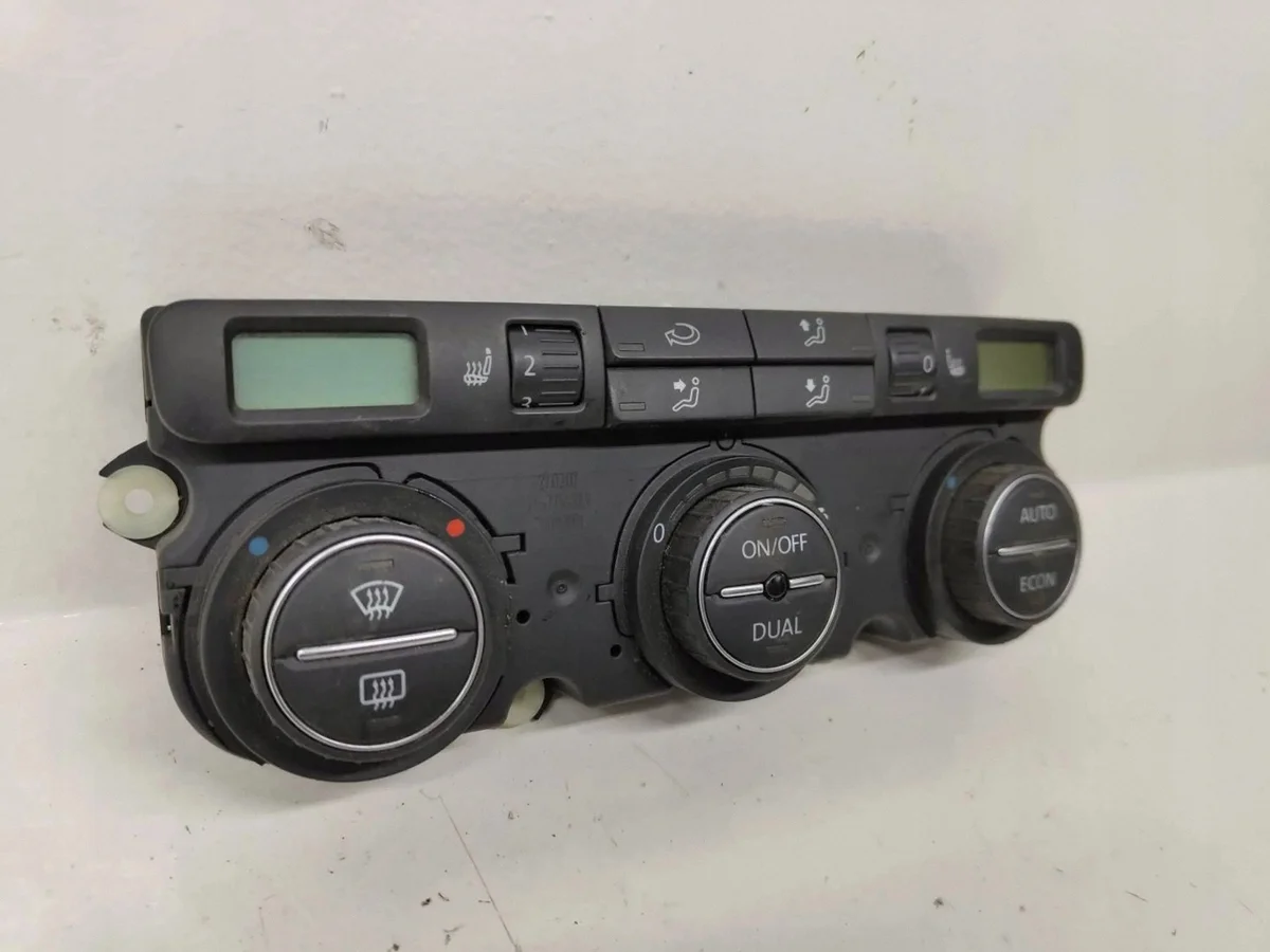 Panel klimatyzacji VW Touran I 0003C1