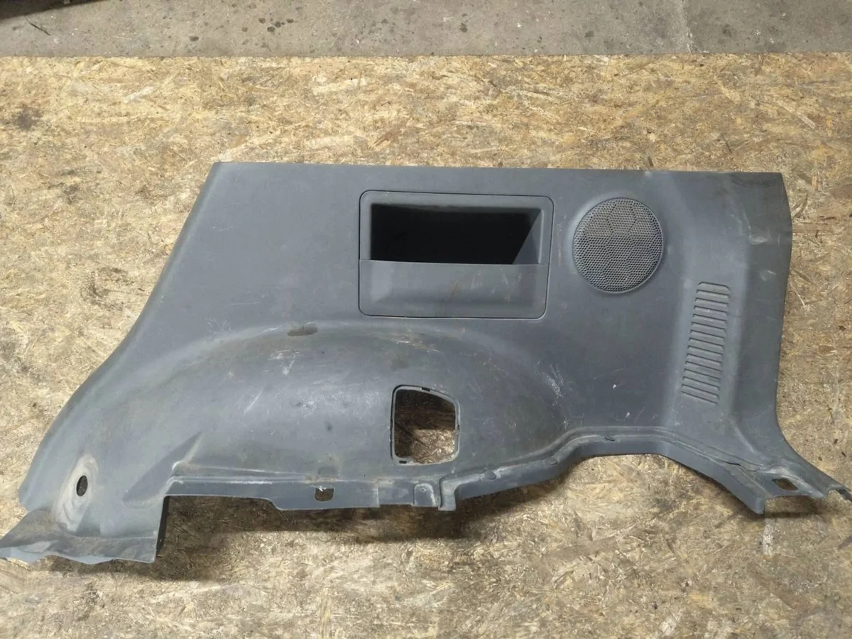 Hyundai Santa Fe Panneau Roue Secours 8574026100