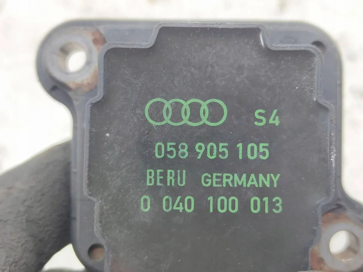 Tändspole Audi A4 S4 B5 8D 0040100013 image 3