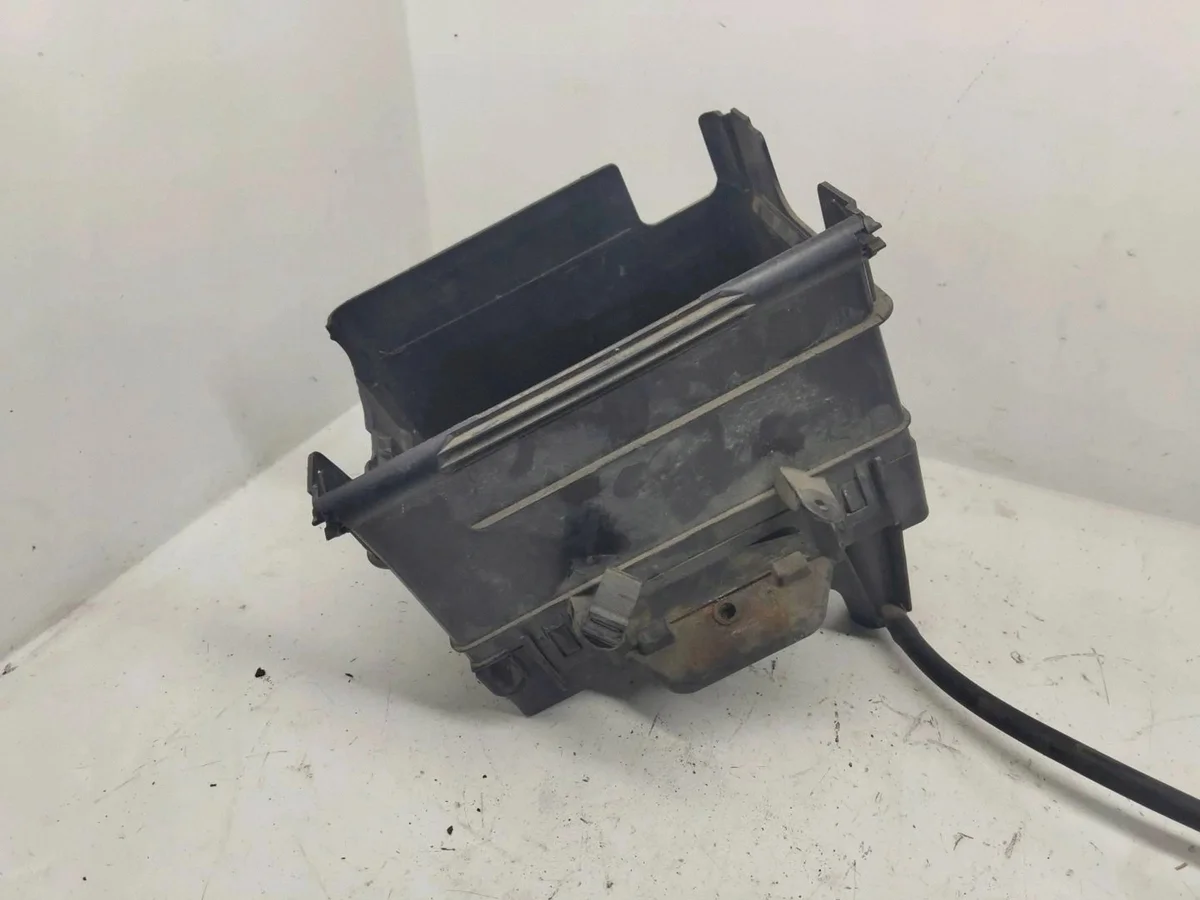 Base de Batería Volkswagen Polo V 6R 6Q0915331