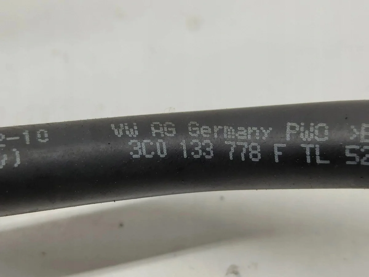 Durite dépression VW Passat CC 3C0133778F image 3