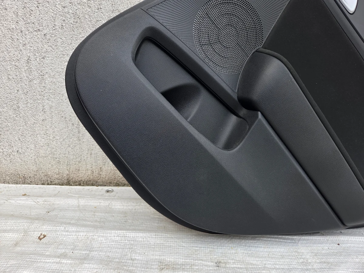 Panneau de porte arrière droit Kia Ceed III image 4