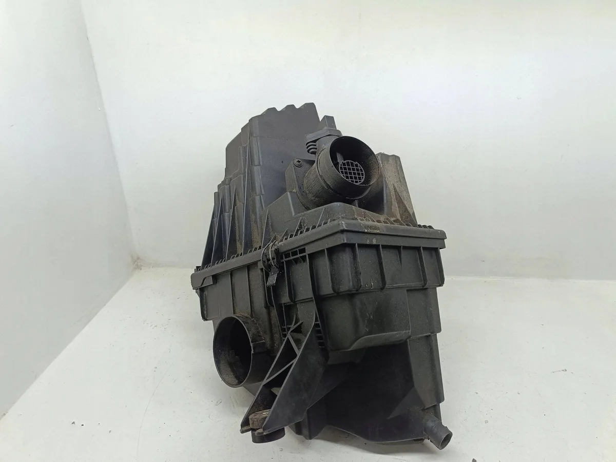Volkswagen Luftfilterhuslock 7H0129607J image 3