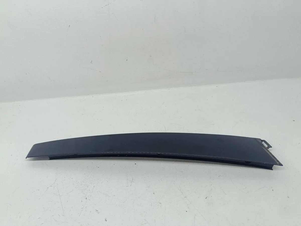 Lijst ruit VW Passat B5 coupe 3B0837901