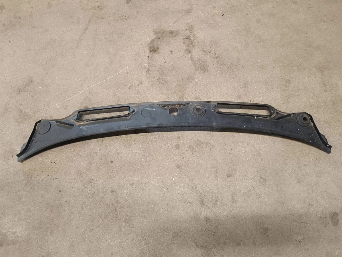 BMW 1 E81 E87 Insugsrör 677210