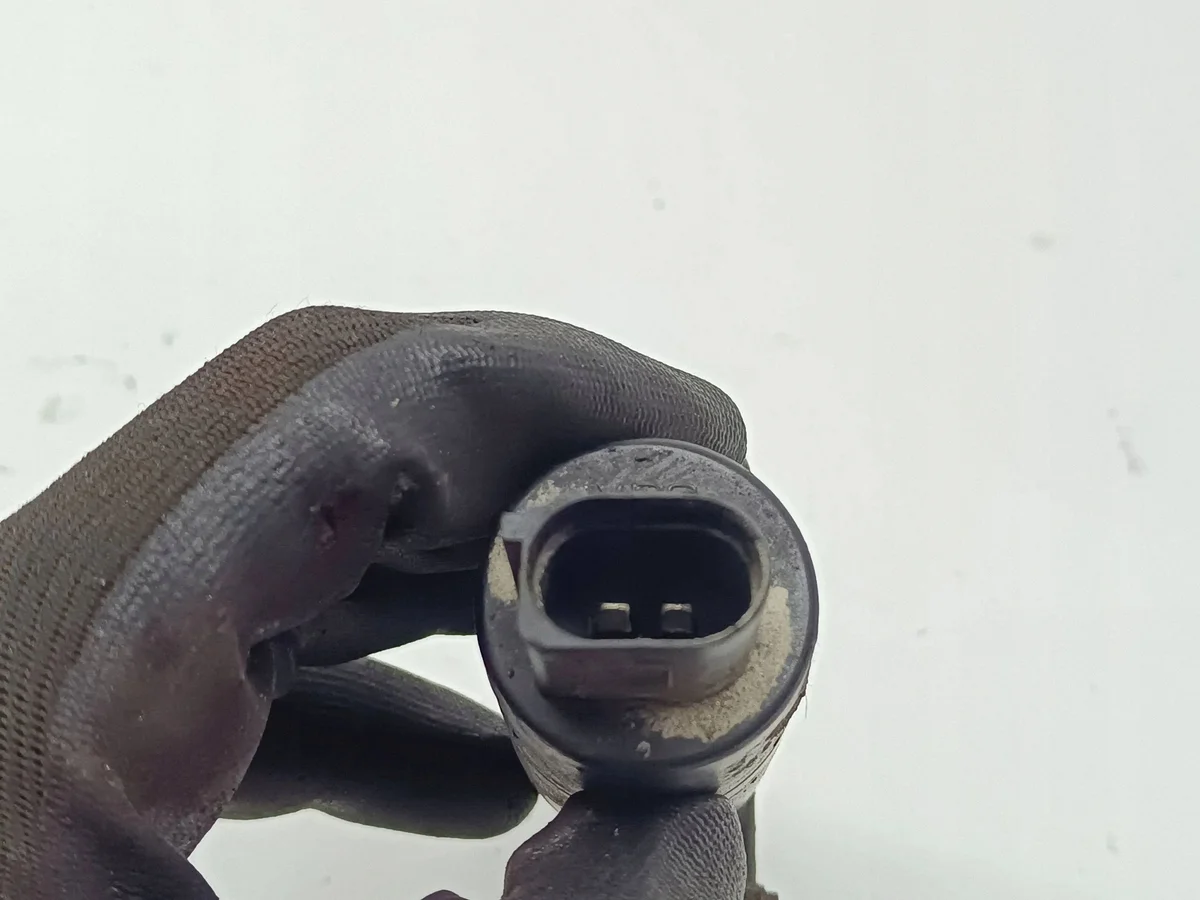 VW 3B0955681A Spolarpump - Begagnad image 3