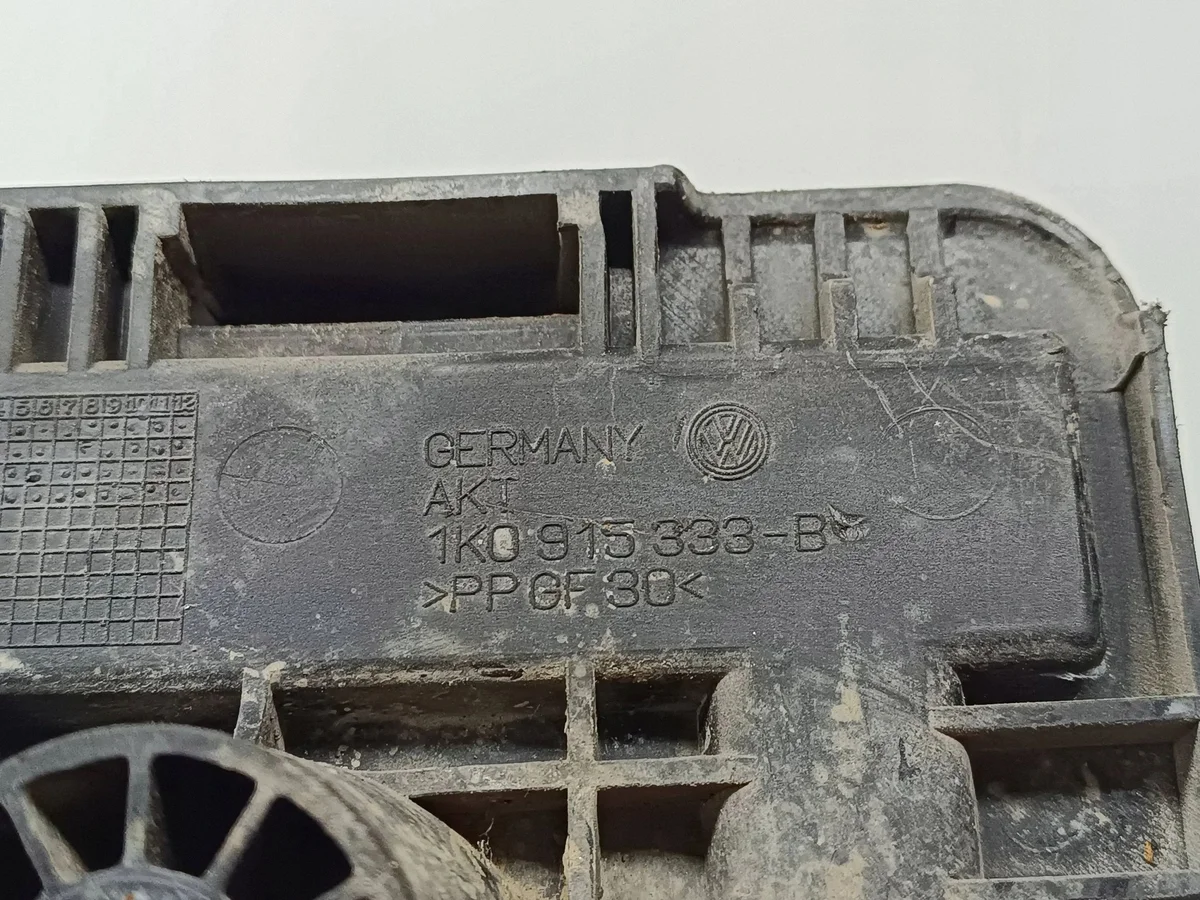 Support batterie VW Touran 1K0915333B image 4
