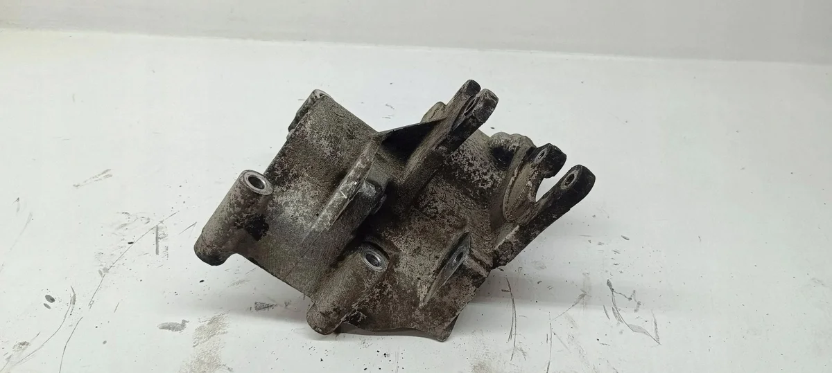Support pompe direction assistée Hyundai Santa Fe ISA4326 image 3