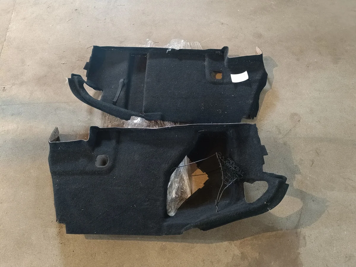 Opel Insignia A Panneau roue secours 18272918