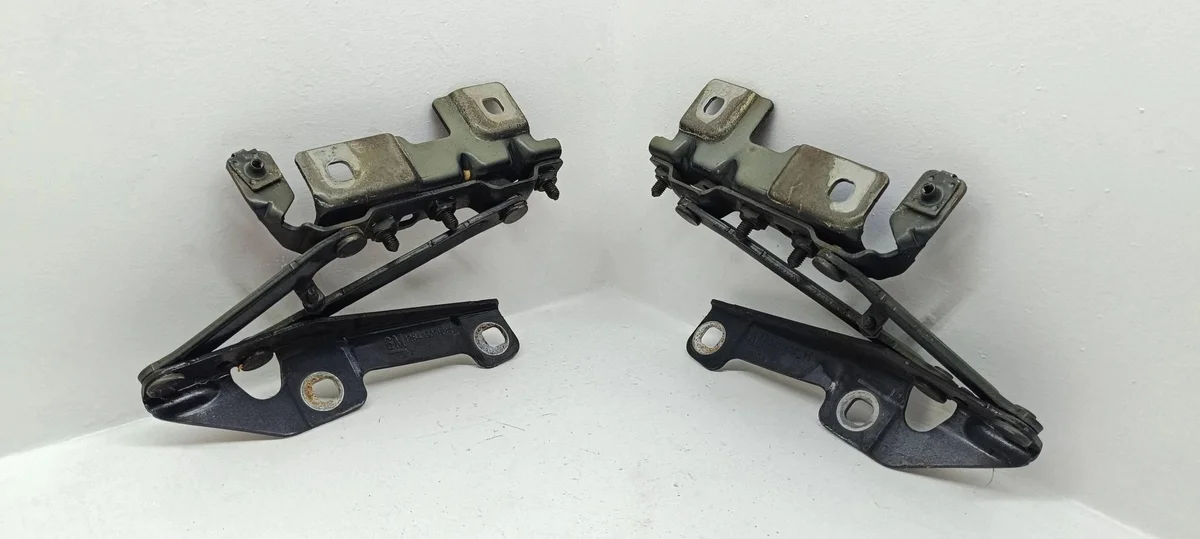 Dobradiças Capô Opel Insignia A 12841601