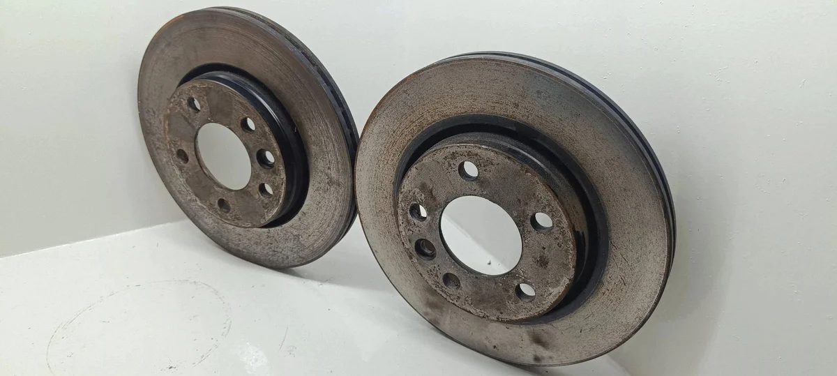 Bremsscheibe vorne VW Transporter T5 Caravelle
