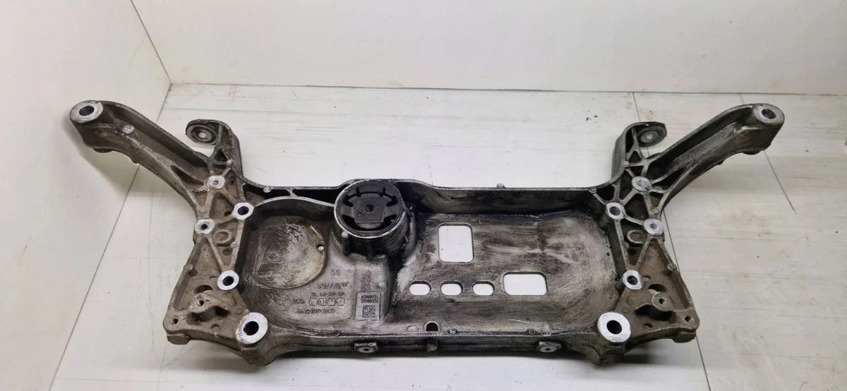 VW Passat B6 Front Suspension Crossmember 7N0199369