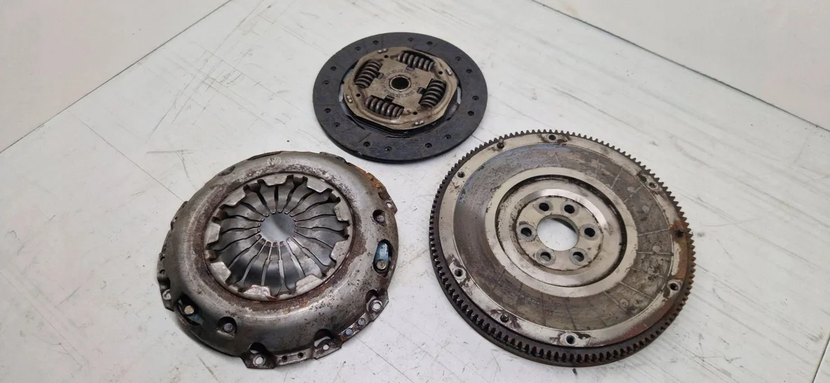 Kit Embrague Skoda Fabia Mk1 R0301052710