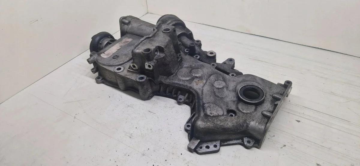 Audi OE 03C109211E Coperchio distribuzione