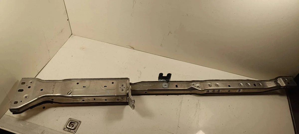 Verstärkung Armaturenbrett Seat Altea 1K1858045P