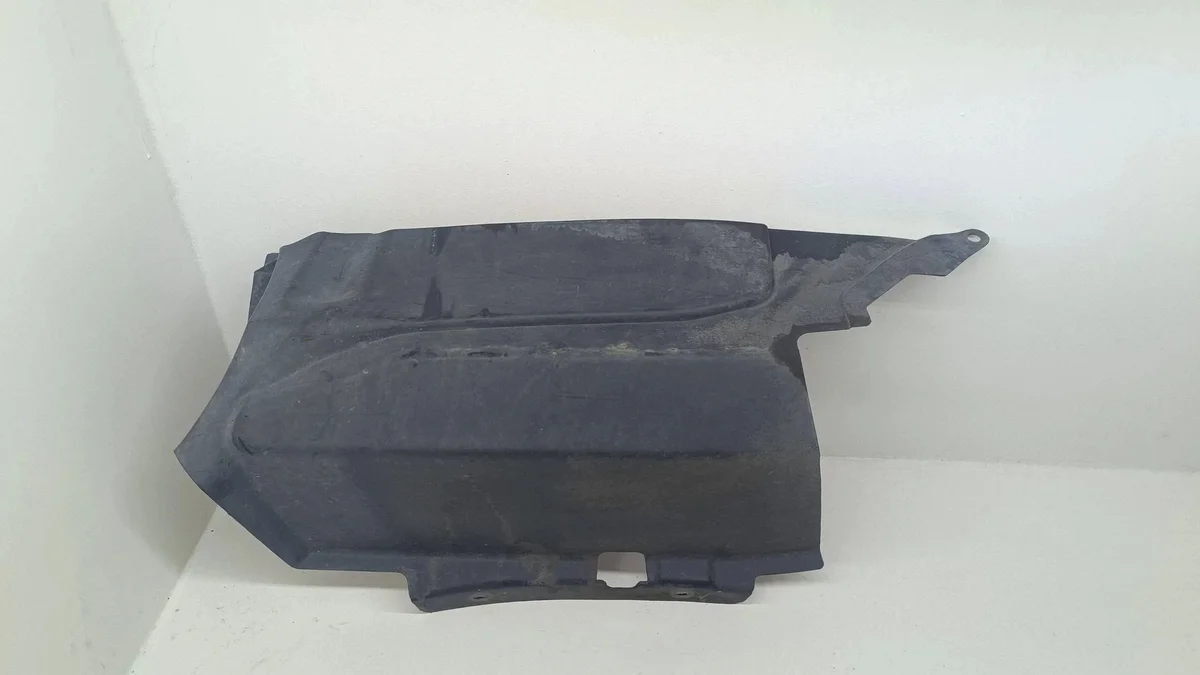 Onderste motorafdekking Dodge Caliber 05116057Ac