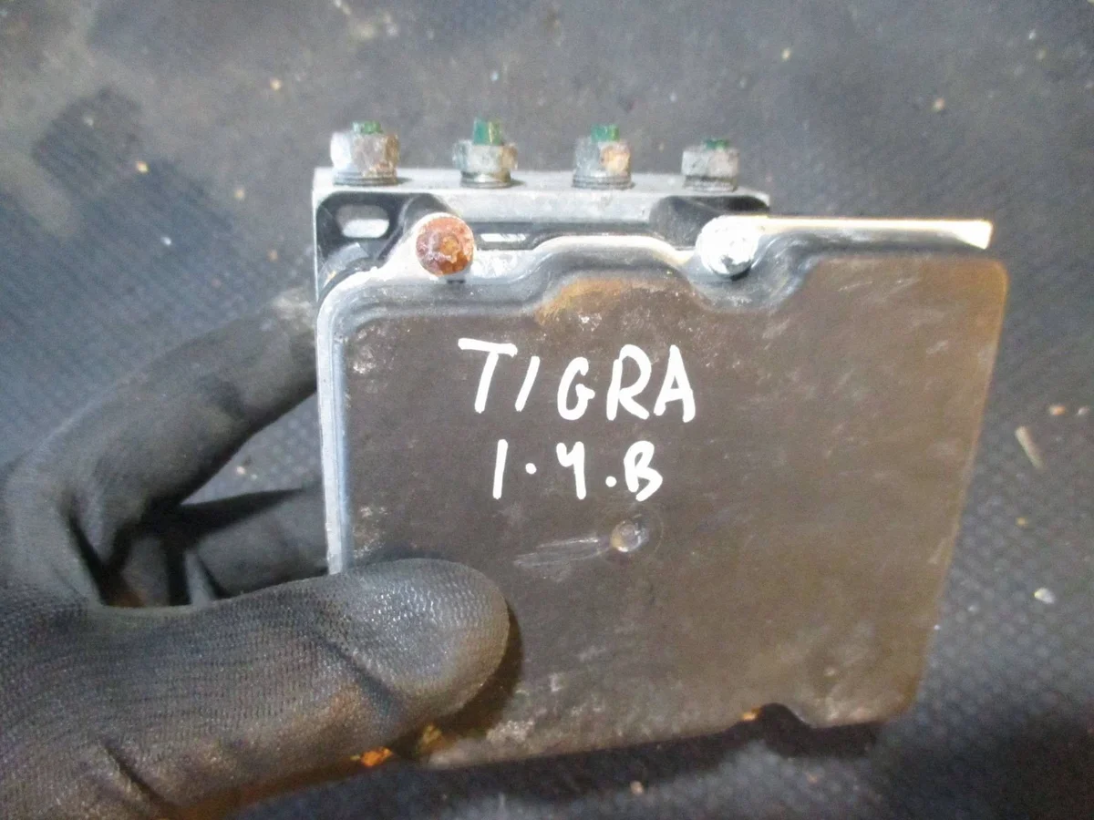 Bomba ABS Opel Tigra B 1.4 Usada AIC10931